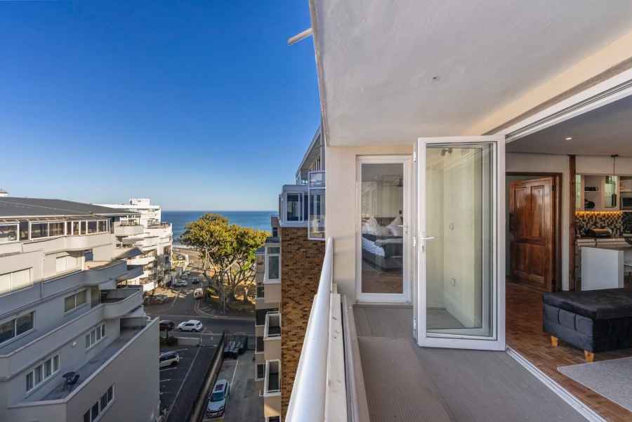 1 Bedroom Property for Sale in Sea Point Western Cape